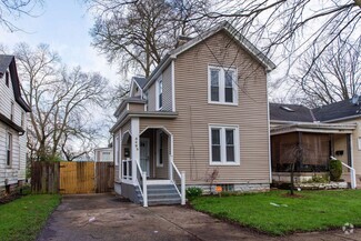 Building Photo - 5403 Ravenna St