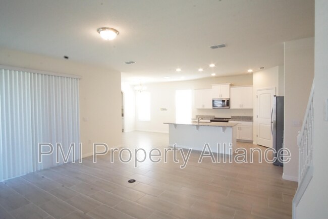 Building Photo - 15944 Moonlight Bay St