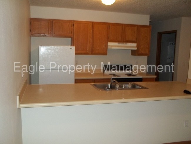 Building Photo - 225 Northland Ct NE