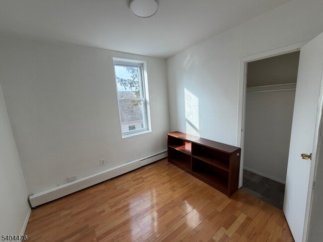 Foto del edificio - 114 Center St