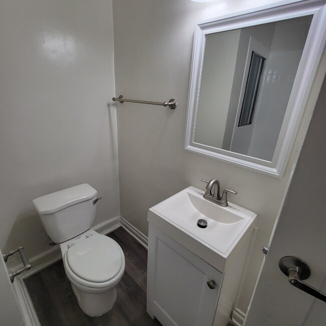 Foto del edificio - 1525 Cassil Pl