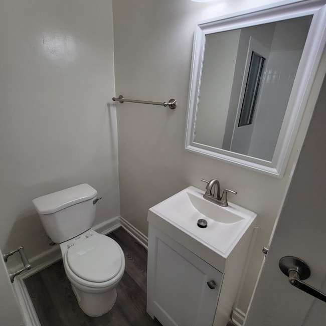 Building Photo - 1525 Cassil Pl