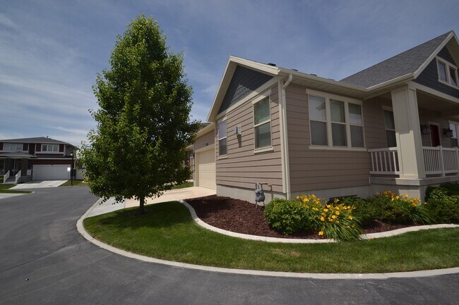 Foto del edificio - Cozy 2 Bedroom 2 Bath Home in Midvale!!!