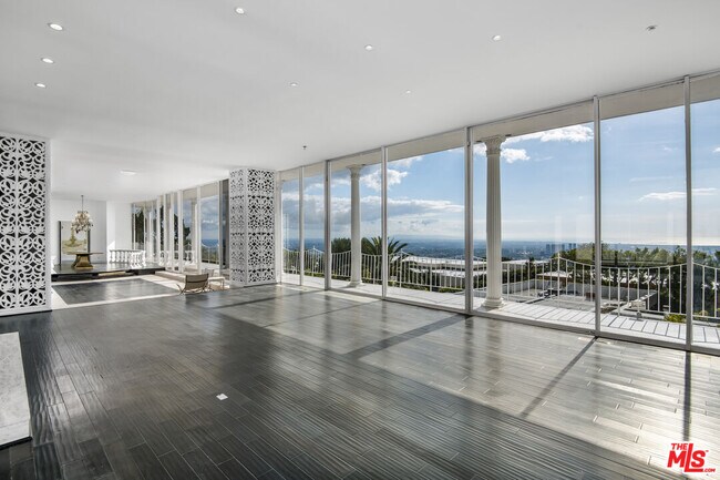 Foto del edificio - 640 Clinton Pl