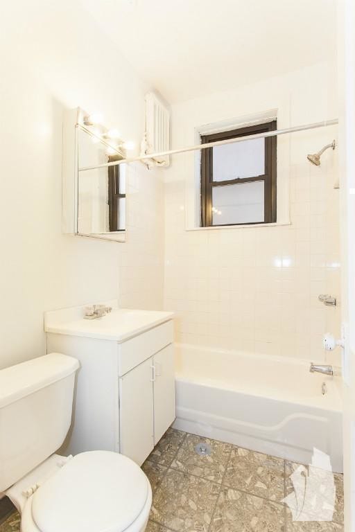 Foto del edificio - 0 bedroom in Chicago IL 60657