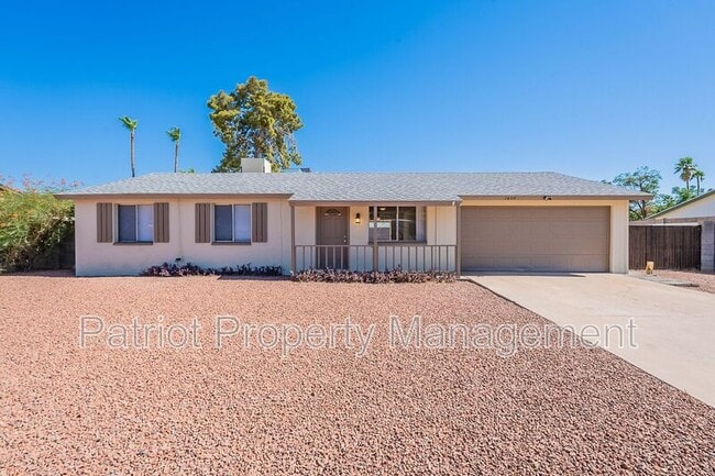 Photo - 1609 W Voltaire Ave House