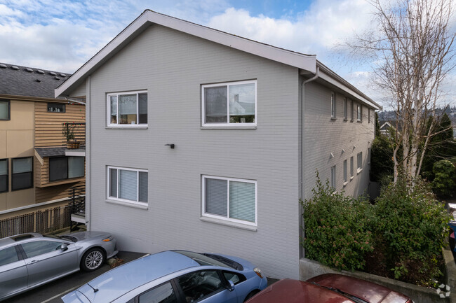 Exterior - 2818 NW 56th St