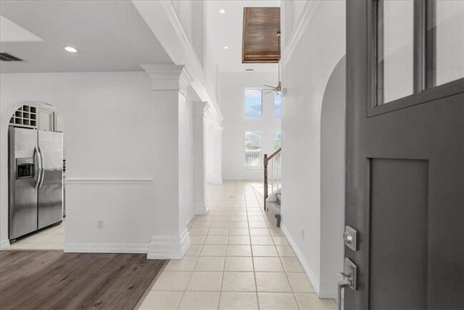 Foto del edificio - 2421 Songbird Ln