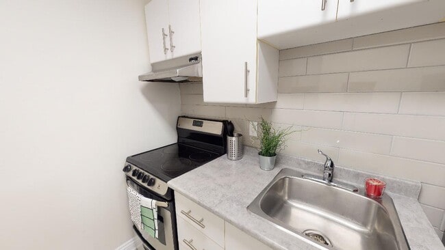 Interior Photo - 47 & 49 Somerset