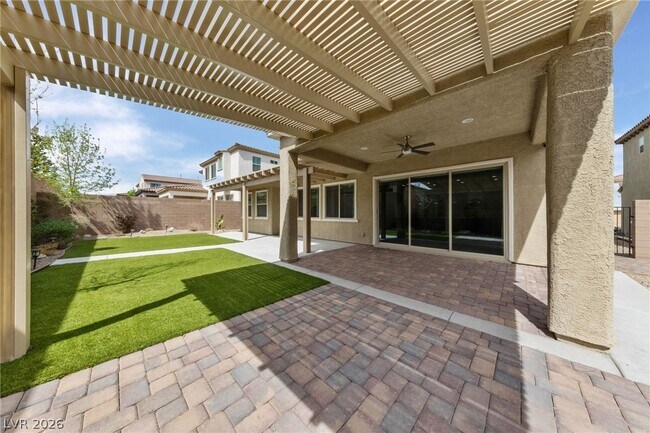 Foto del edificio - 349 Bronze Creek Ct