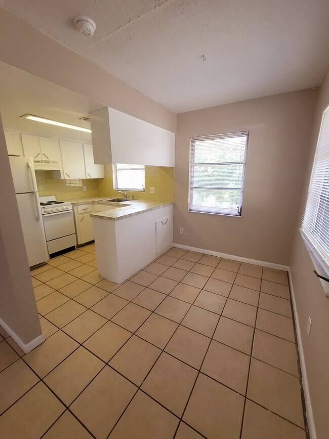 Foto del edificio - 228 Pleasant Grove Rd