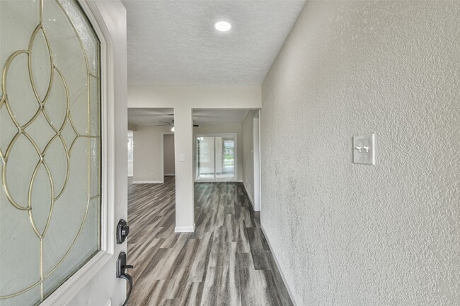 Building Photo - 12614 Dermott Dr