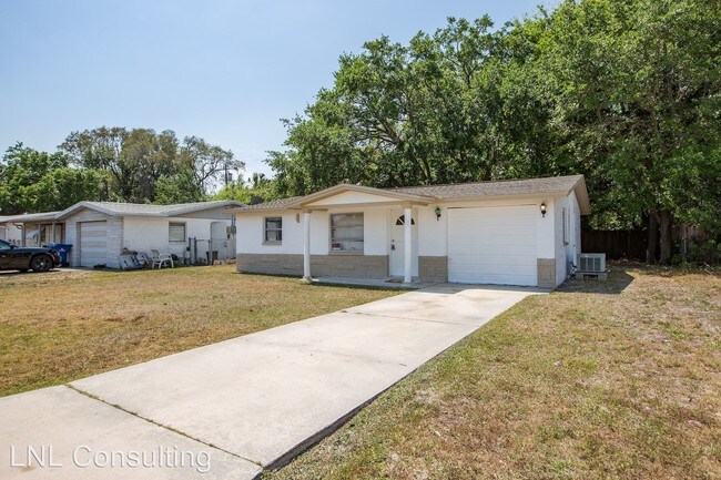 Building Photo - 4605 Irene Loop