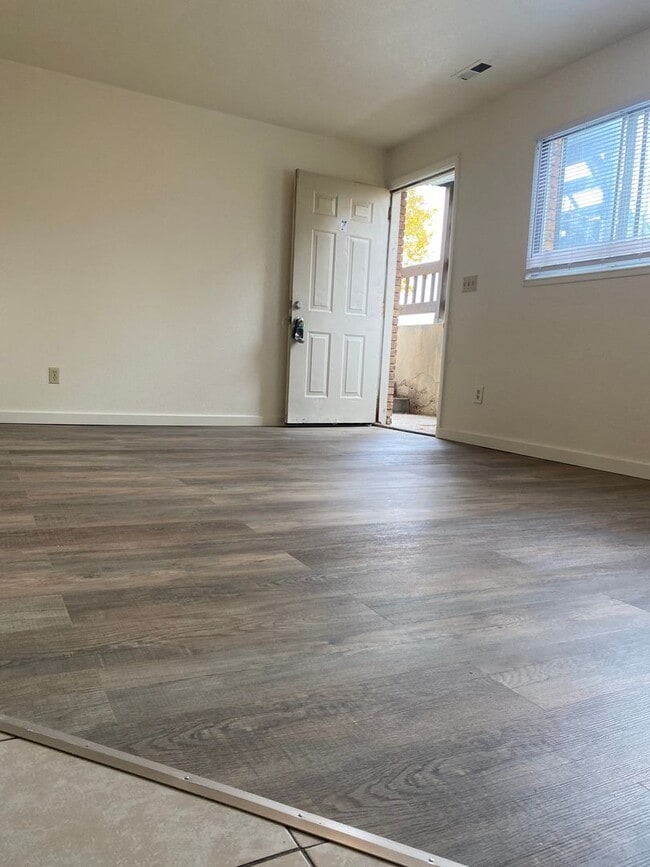 Building Photo - 459 S 200 E