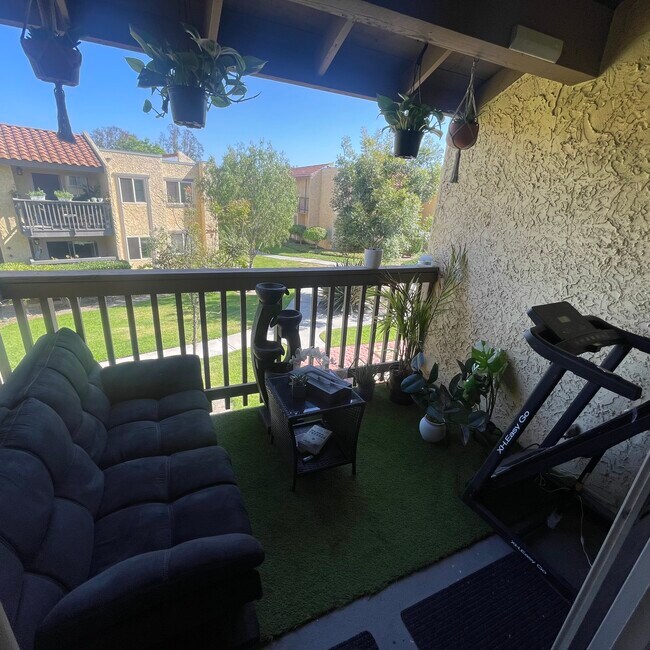Building Photo - 2910 Alta View Dr