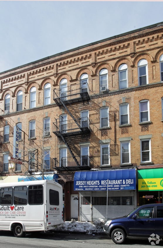 Primary Photo - 393-395 Central Ave
