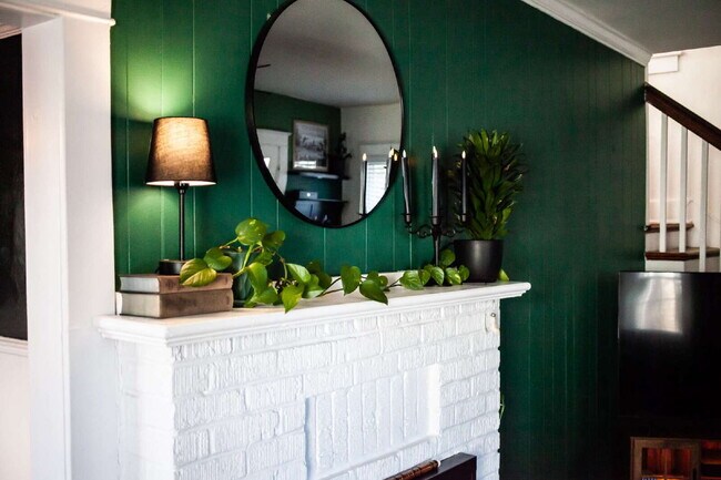 Foto del edificio - 102 Pear Ave