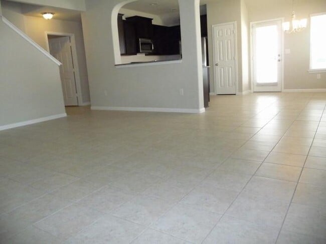 Building Photo - 18409 Bandelier Dr