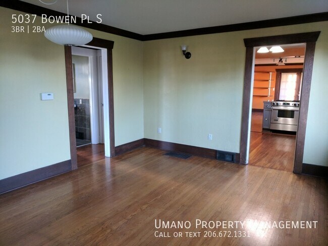 Building Photo - 5037 Bowen Pl S