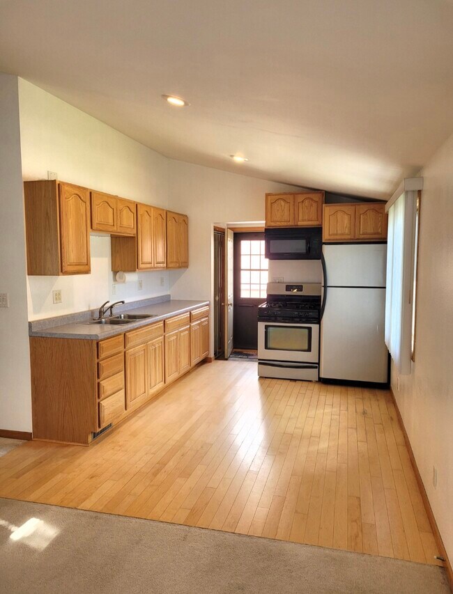 Building Photo - 2136 34th St