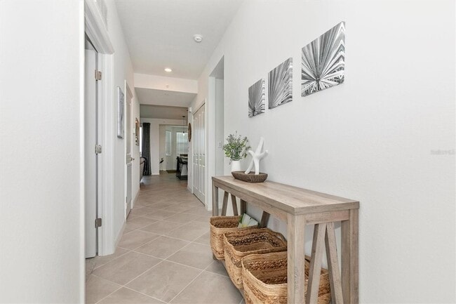 Building Photo - 12140 Wellen Golf St