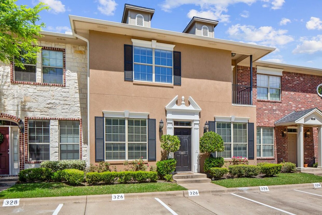 Foto principal - 3 Bed, 3 Bath Condo in Gateway Villas for ...