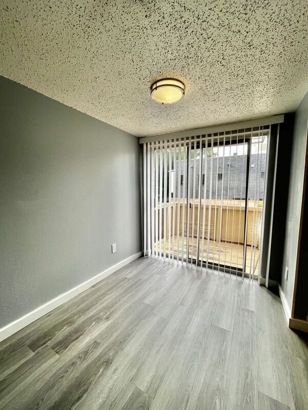 Foto del edificio - 4327 Holland Ave