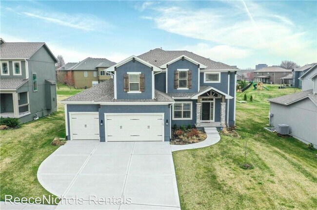 Building Photo - 4 br, 3.5 bath House - 6713 NW 104th Terrace