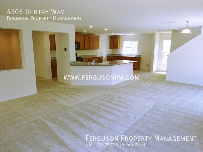 Foto del edificio - Like New Four Bedroom Solar Home in Rockli...