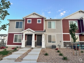 Building Photo - 913 E Flotsam Wy