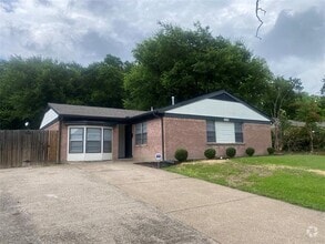 Building Photo - 5710 Bluffman Dr