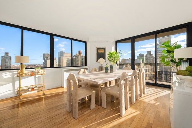 Foto del edificio - 330 E 75th St