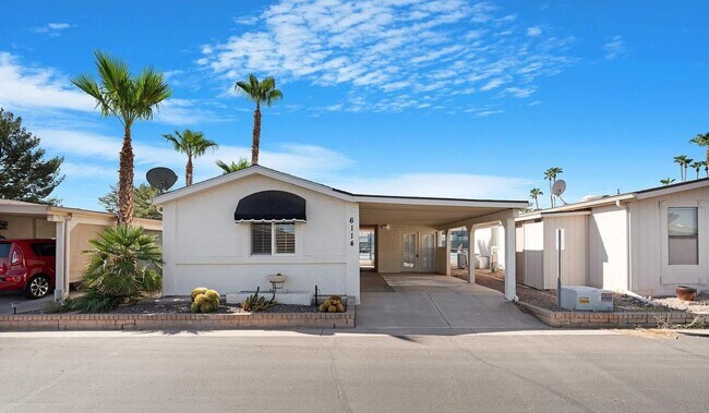 Foto del edificio - 6114 S Sawgrass Dr