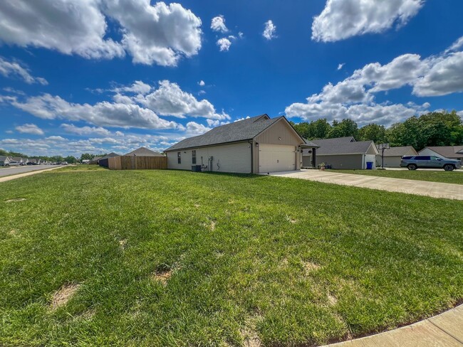 Foto del edificio - Charming Ranch-Style Home on a Large Corne...