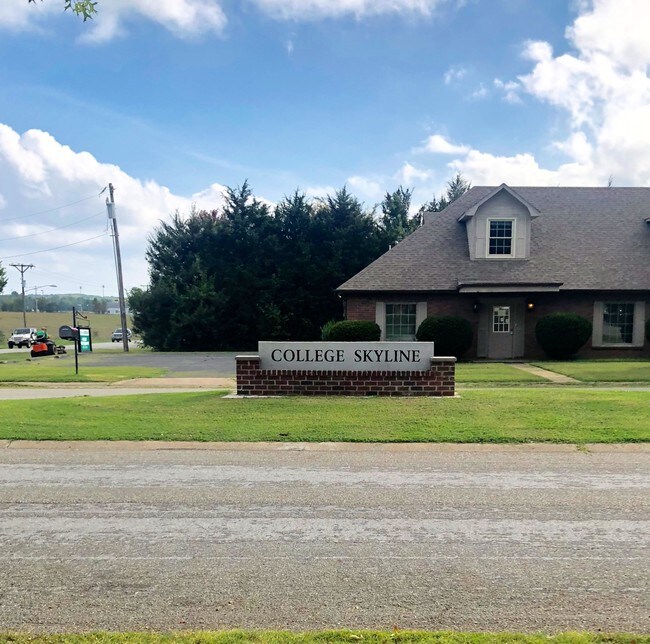 Foto del edificio - 1302 N Duquesne Rd