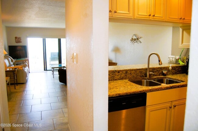 Foto del edificio - 5350 Ocean Beach Blvd