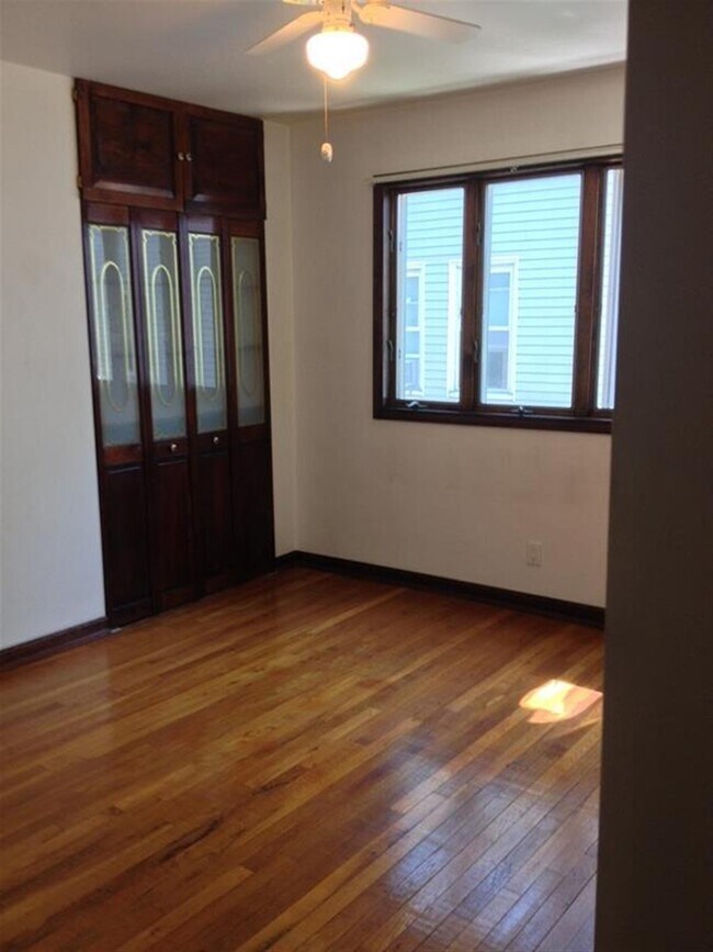Foto del edificio - 224 Cedar St