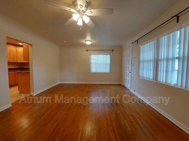 Building Photo - 1121 Afton St