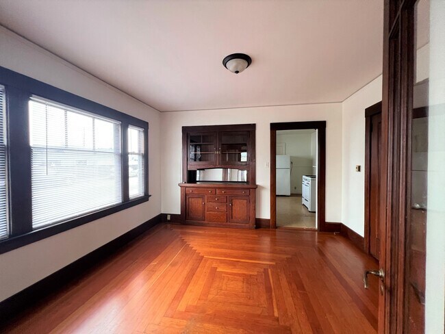 Dining area - 334 P St