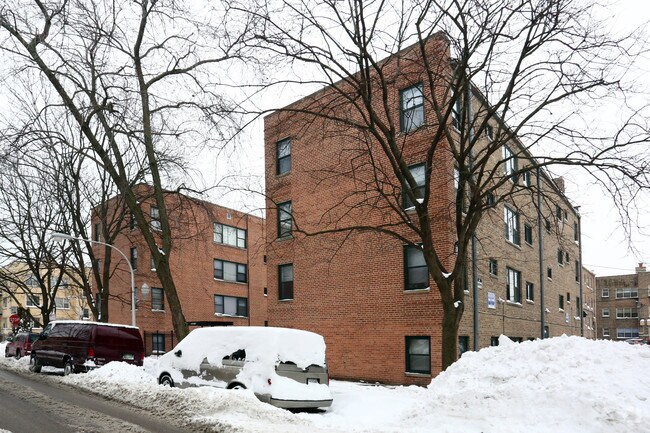 Building Photo - 2839-2843 W Rosemont Ave