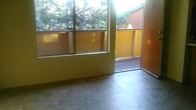 Building Photo - 12547 Oak Knoll Rd