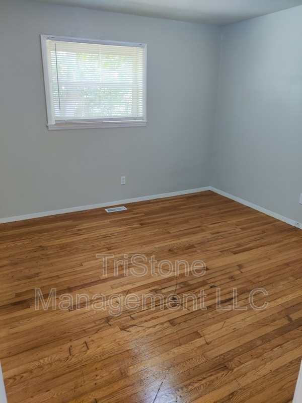 Building Photo - 9131 Feldbank Dr