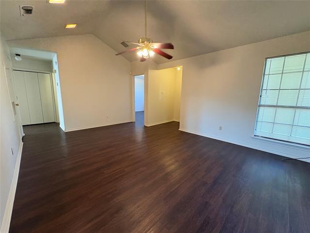 Building Photo - 714 Hillcrest Ct