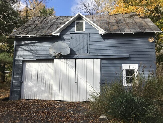 Foto del edificio - 1623 New Scotland Rd