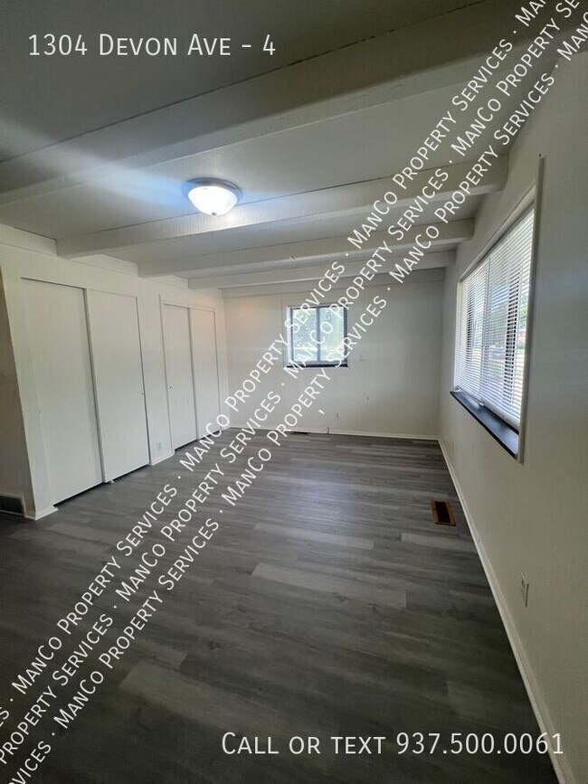 Foto del edificio - 1304 Devon Ave