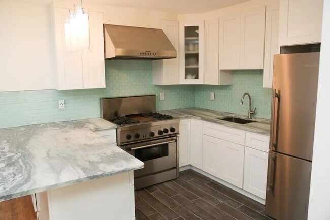 Building Photo - 2230 Greene Ave