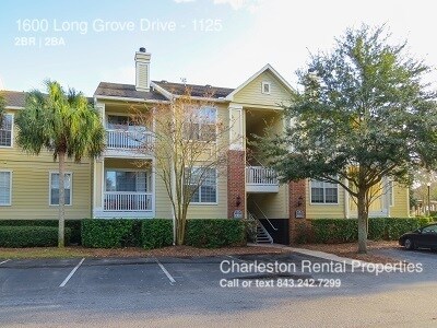 Foto principal - 1600 Long Grove Dr