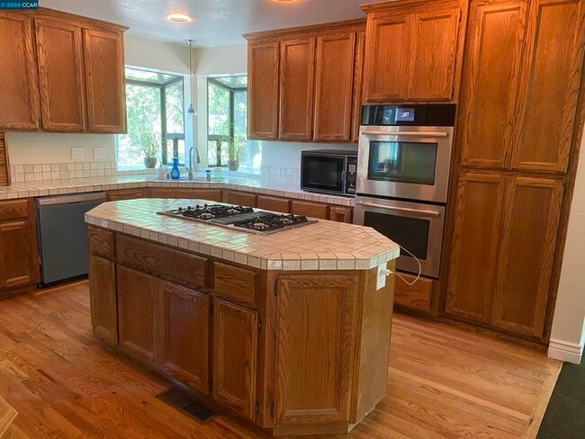 Building Photo - 281 Stone Valley Way