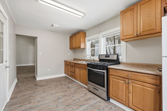 Foto del edificio - Move in Special! 1-Bed 1-Bath Unit Available Now in St. Paul!