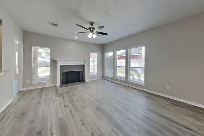 Building Photo - 14918 Laytham Ln